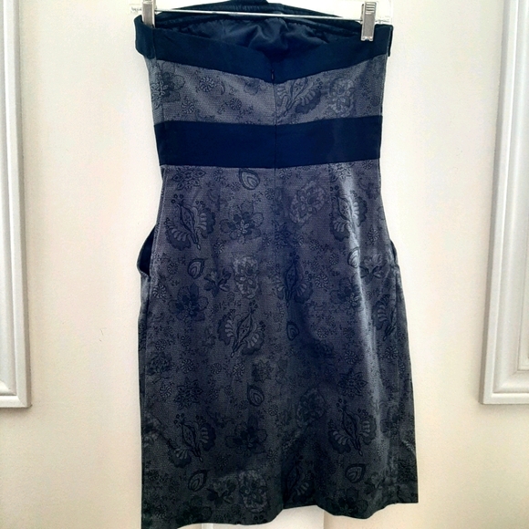 Dynamite Strapless Dress - Picture 2 of 5